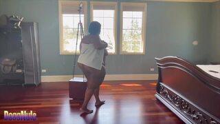 DOGGNUTS Cam 2 Squirting BBW Fucked to Perfection