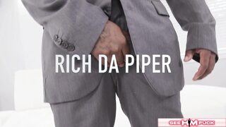 Stud Rich Da Piper Gets His Feet Worshiped By Paisley Paige!