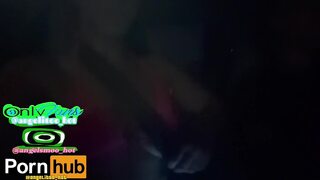 CHICA tetas grandes me pide ser su uber &mdash;  la pongo a mamar mientras que conduzco videos porno xxx