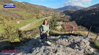 Miss Pasion was training and tore her pants ???? CUM ASS