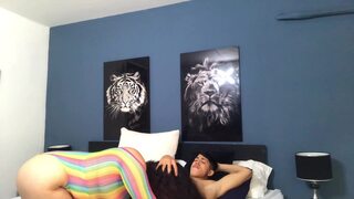 I give my boyfriend′s cock a blowjob and he fills me with milk