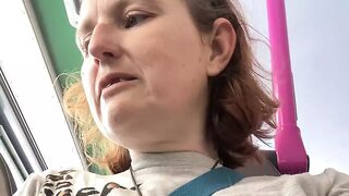 Hot, sweaty mom jerks off and does pussy✌ farts on