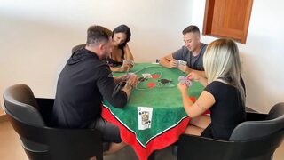 Ns at Tentamos Aprender a Jogar, Mas Gostamos Mesmo De Sexo