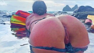 His load drifted into the vast blue sea