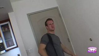 Mom's Delayed Vacation Turns into a Sexy Screw-a-Thon with Multiple