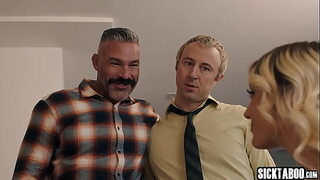 This family visit might be a lot more then MILF