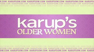 Zoey Portland teases her clit with a mini vibrator