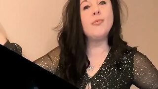 Give Me Your Ass for the New Year!