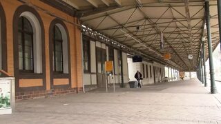 Beautiful stranger gets intense creampie in the kitchen