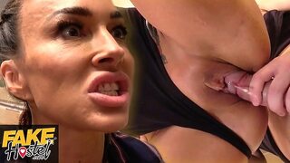 Fake Hostel - Scamming Scottish lass creams out furious Hottentot