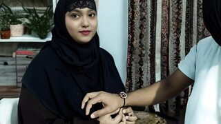 Muslim Stepsister In Hijab Fuck Hindu Stepbrother on Rakshabandhan