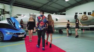 My friend who fucks with her huge dildo and opens