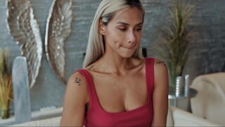 Slutty Influencer Girl Freeze Fucked - Anal Queen Veronica Leal Freeuse Fuckdoll