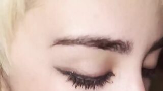 Juicy Gym Slobs Get Sloppy DTF BJ After Sweatiest Workout