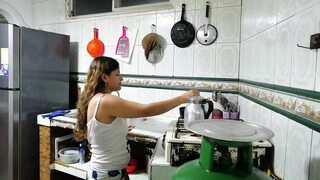 Found him jerking off in the shower🚿, let him join