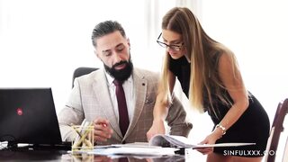 SinfulXXX's Guided Thrills: Mastering The Rope Techniques