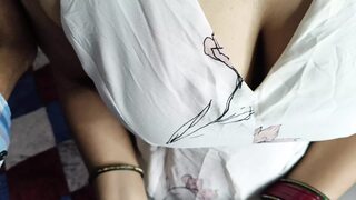 Viral bhabhi on call while fucking with daver