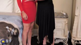 Two Hot Mature MILFs Velvet Skye & Bianca Jaguar Eat