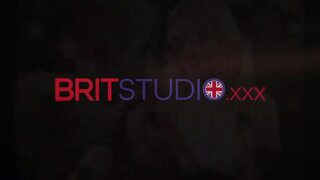 Older Gentlemen Enjoy Throbbing Teen Cock🌭 in Intense Fingering👉 Orgy