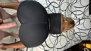 White Dude Fucks My Hole-in-Shorts Black Pussy🌮️, Making It Creamy