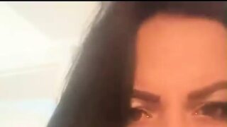 Milfycalla's Wet Adventure: A Piss Play Encounter