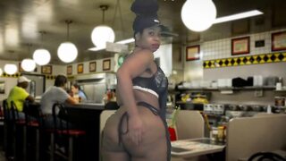 Massage 2018 Oiled Big Booty Show From Waitress at Restaurant - Cami Creams