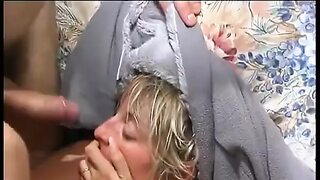 Ripe duo's debut rear entrance spectacle, captured on lens for