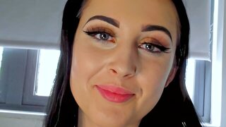 Grizzled dude gets handsy with young girl before she gives