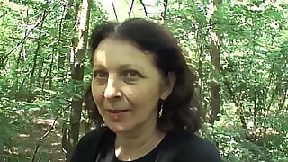 I cum all over her wet hairy pussy🌮️ as I