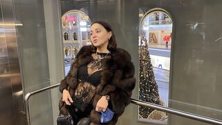 Hot blowjob in a mall restroom and on the road