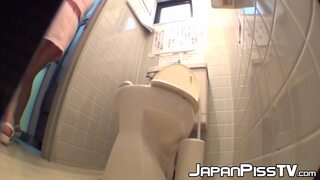Public toilet footage with some sexy Japanese babes peeing